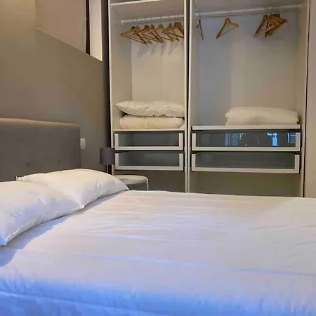 Bilocale Zona Bocconi-navigli Vakantiehuis *